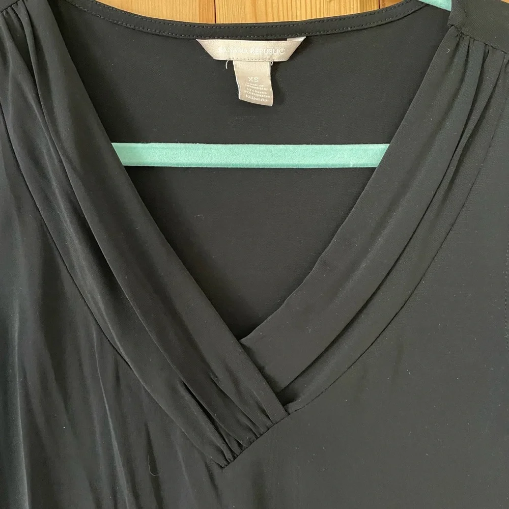 Banana Republic Top - Picture 2 of 4